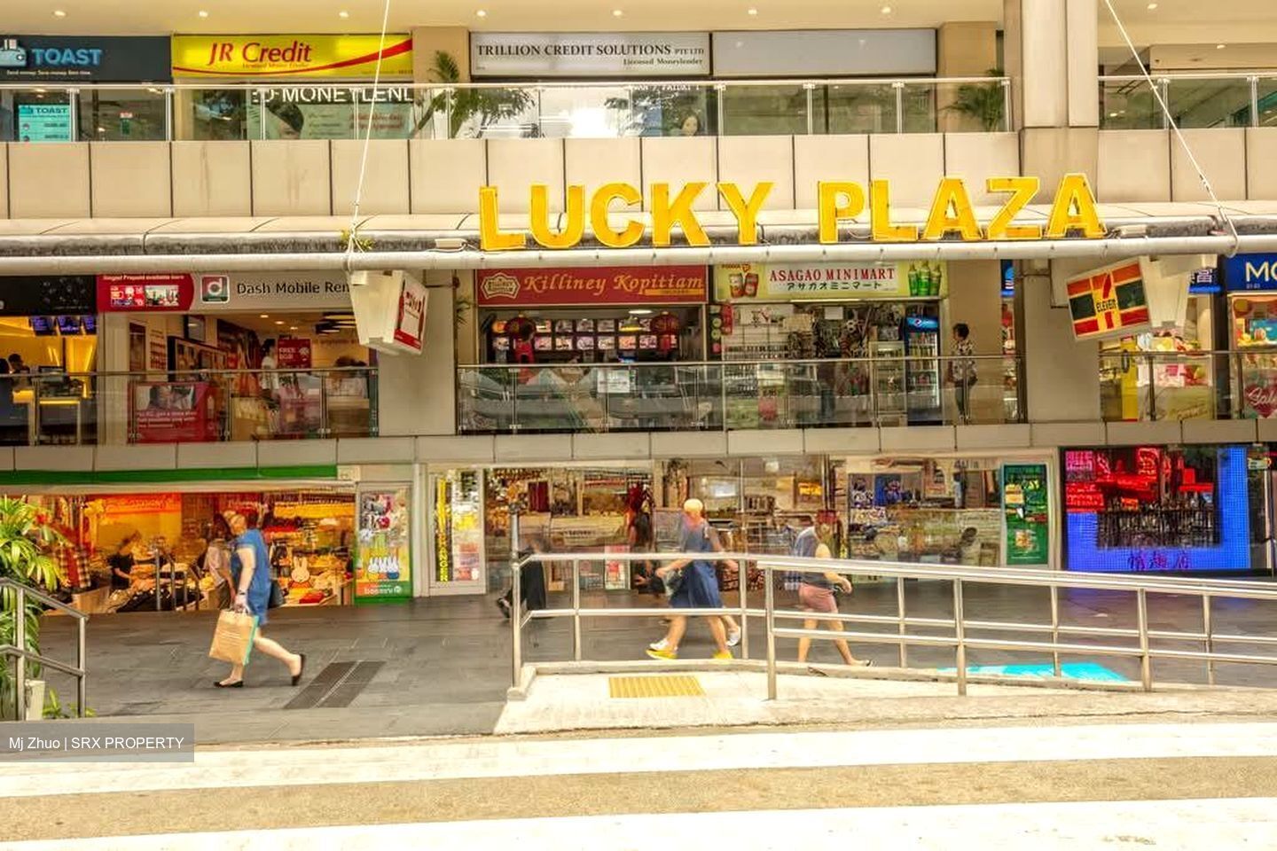 Lucky Plaza (D9), Shop House #575758031